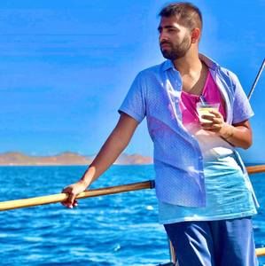 Meet your Posher, Vivek